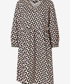 Patriciafinney.shopb1b5ea061f 2